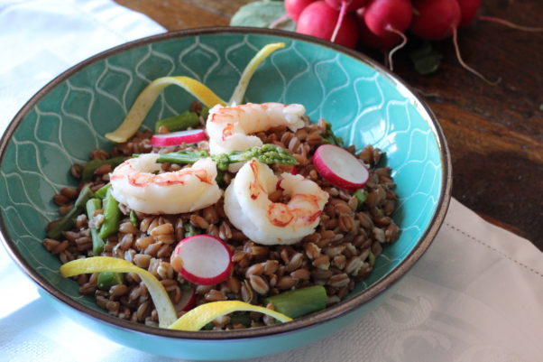 farro_integrale_asparagi_gamberi